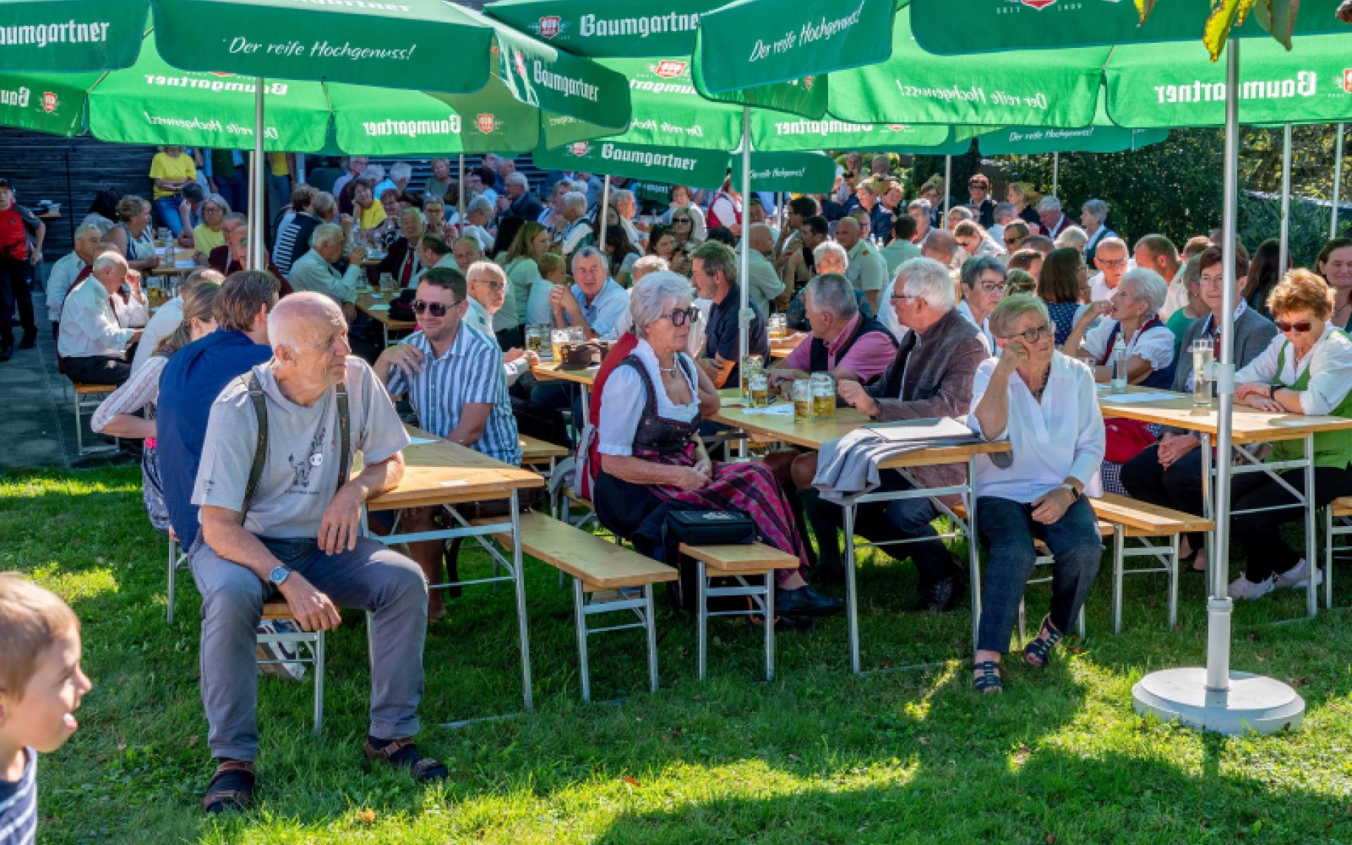 Am 21. September 2025 feierten wir gemeinsam mit der Pfarre das Jubiläum: 10 Jahre Pfarrzentrum und 10 Jahre Pfarrbibliothek